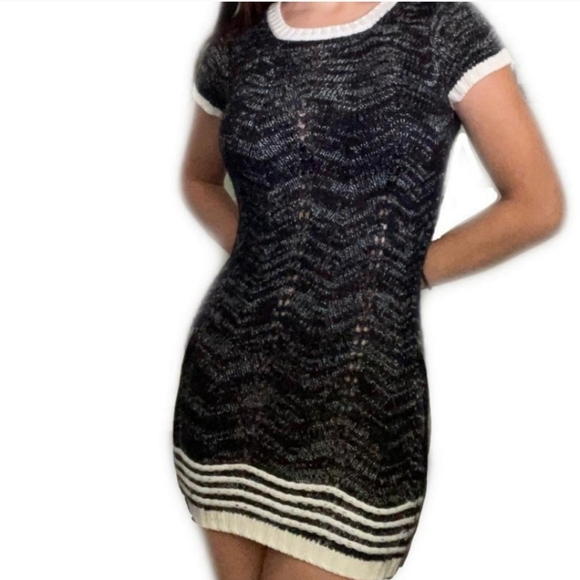 Made for me to look amazing Sweater Dress with Hat - Picture 2 of 9